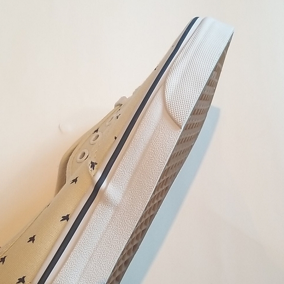 Vans Ivory Printed Canvas Sneakers Women Sz 6 NEW - Picture 3 of 5